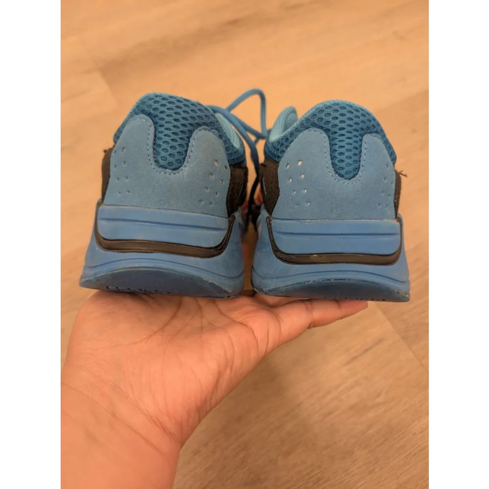 Adidas Yeezy Boost 700 Hi-Res Blue Black Sneakers 6.5 (Big Boy) / Women's 8